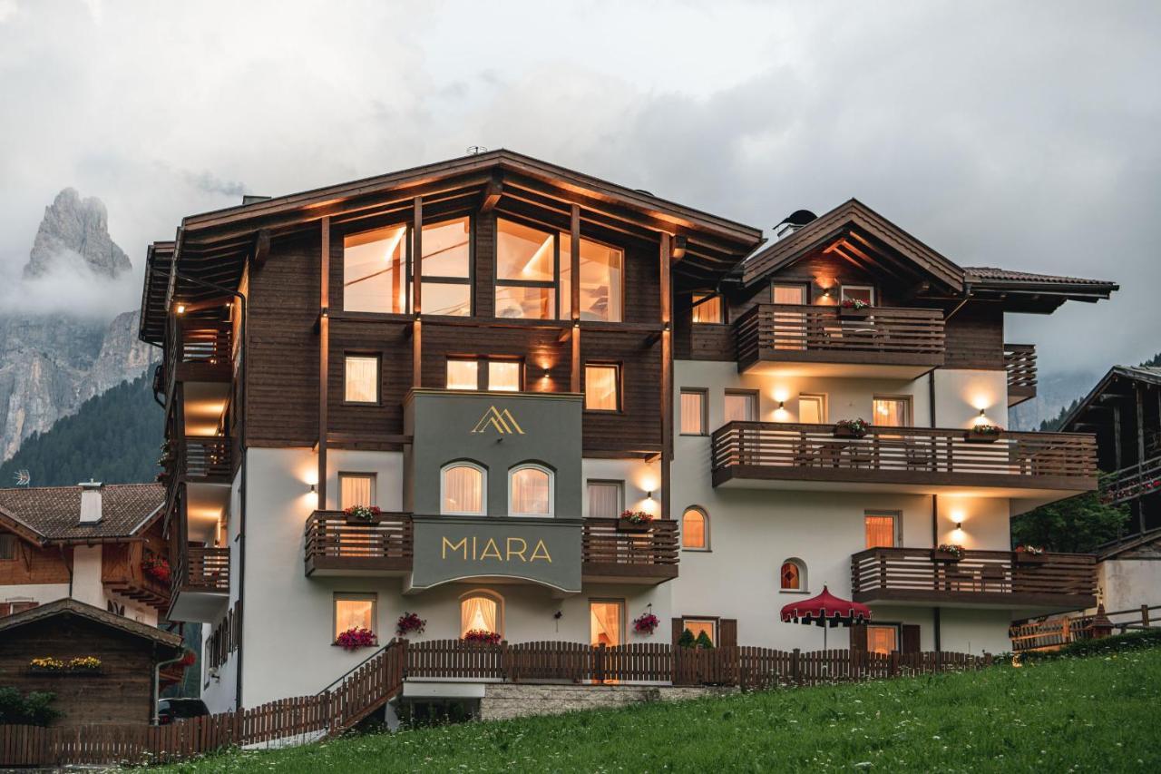 Garni Hotel Miara - Your Dolomites Home Selva di Val Gardena Kültér fotó