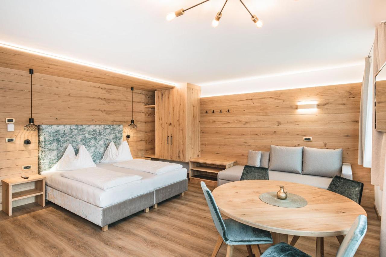 Garni Hotel Miara - Your Dolomites Home Selva di Val Gardena Kültér fotó
