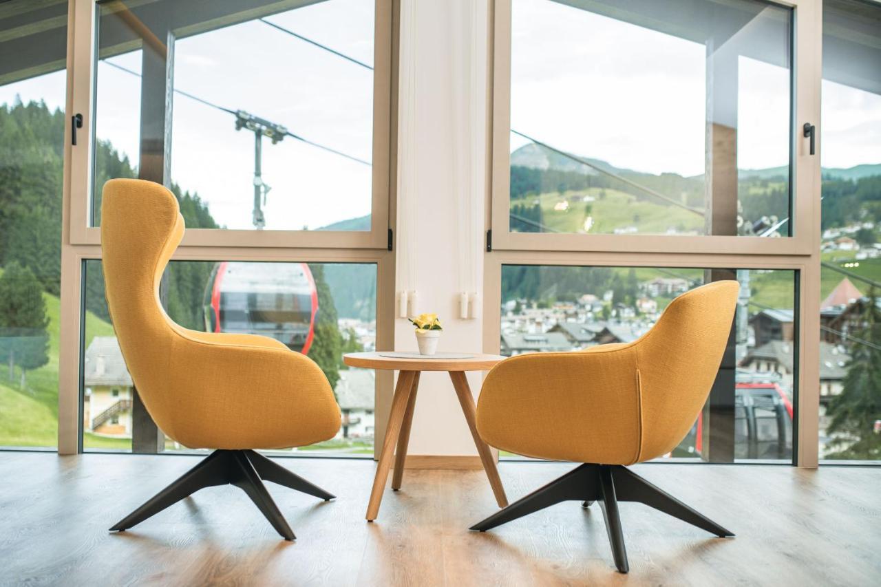 Garni Hotel Miara - Your Dolomites Home Selva di Val Gardena Kültér fotó
