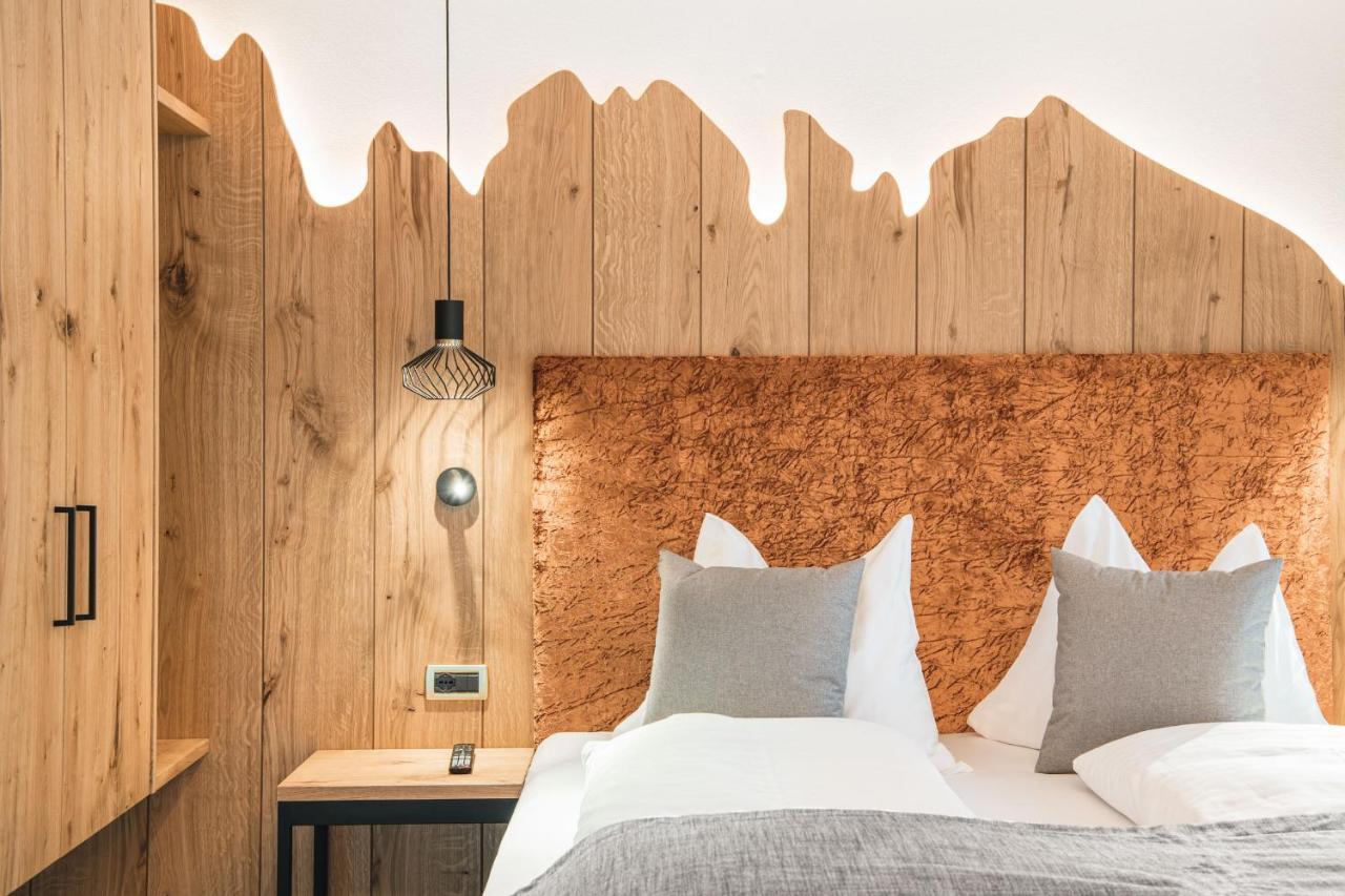 Garni Hotel Miara - Your Dolomites Home Selva di Val Gardena Kültér fotó
