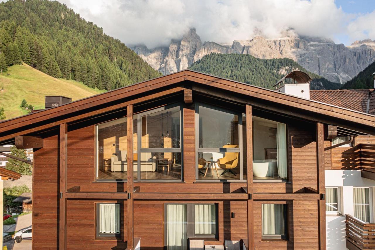 Garni Hotel Miara - Your Dolomites Home Selva di Val Gardena Kültér fotó